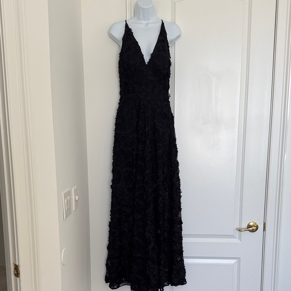 Chic Black Lace Maxi Dress